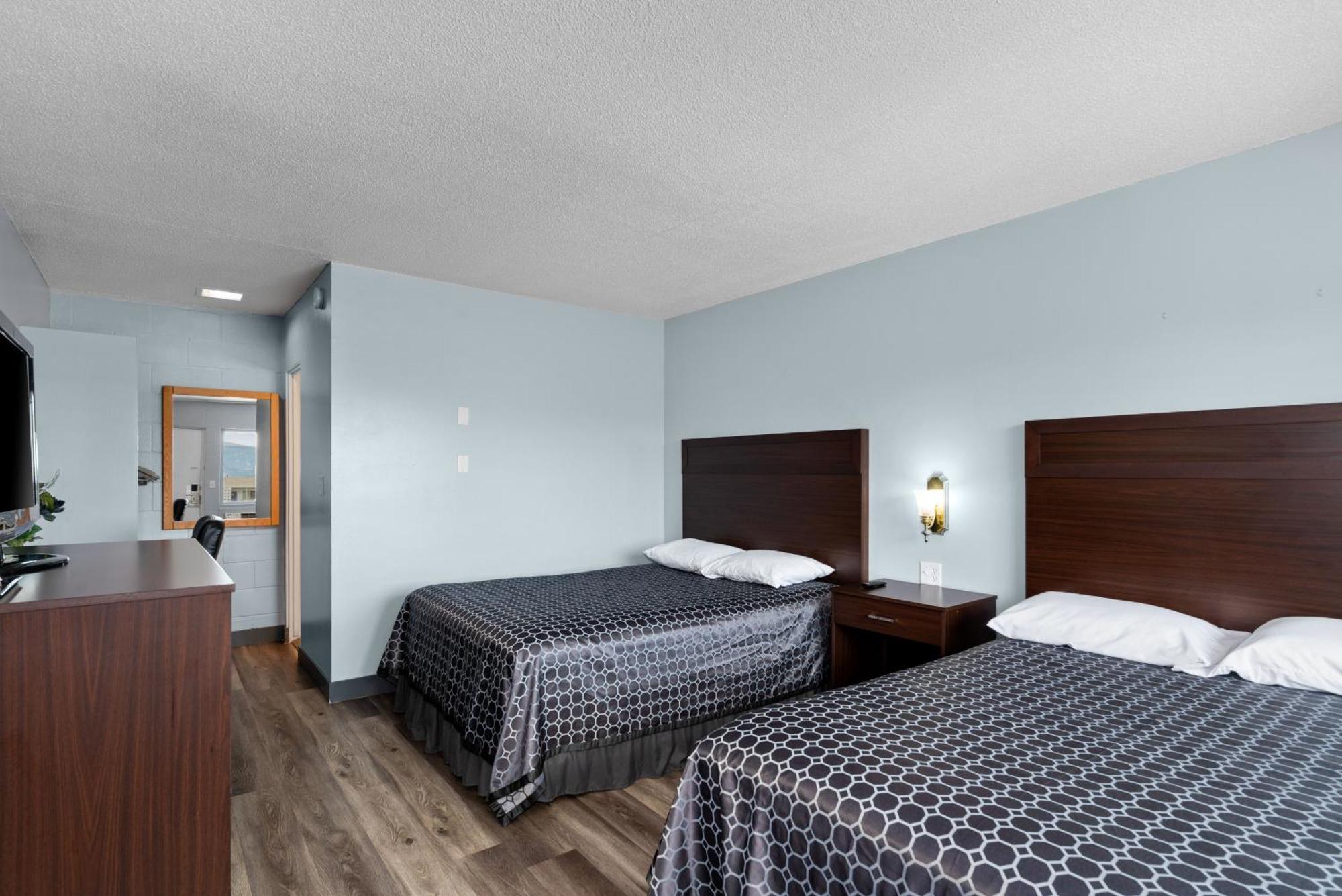 Holiday Lodge Wenatchee Exterior foto